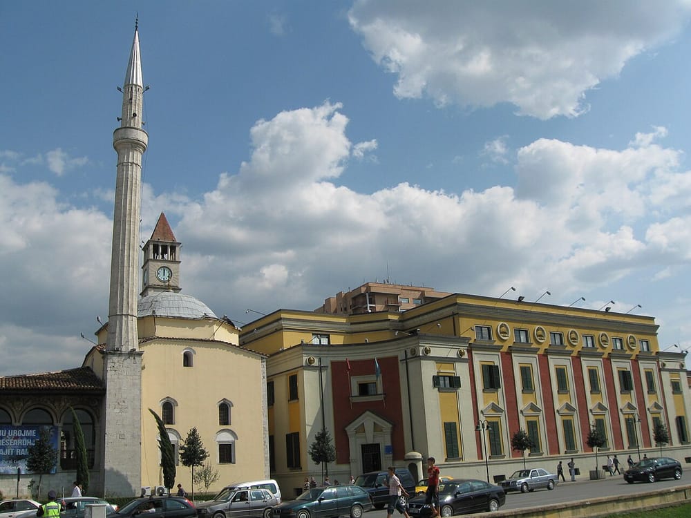 Avokati Ndreca i kërkon Dhomës së Avokatisë reagim ndaj GJKKO