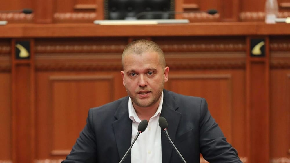 Deputetët e PS-së dorëzojnë draftin e ri — shkrihen 15 bashki