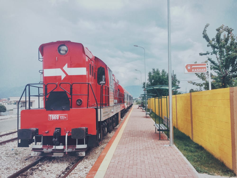 Dështon tenderi 16 mln euro për hekurudhën Tiranë-Durrës
