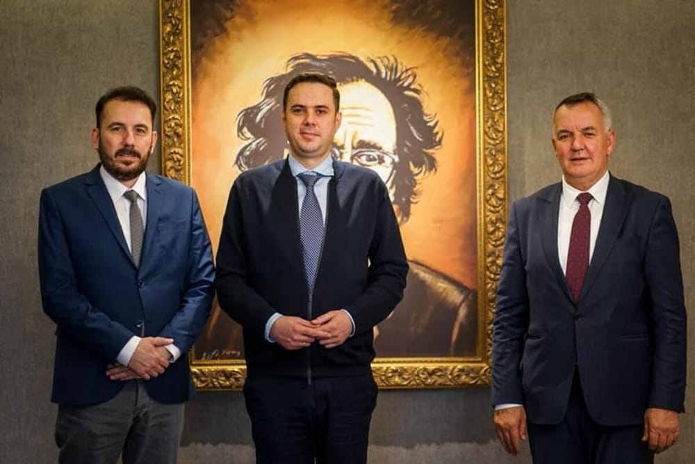 Dushi: Shkeljet statutare dhe rezultatet e dobëta po e çojnë Abdixhikun drejt shkarkimit