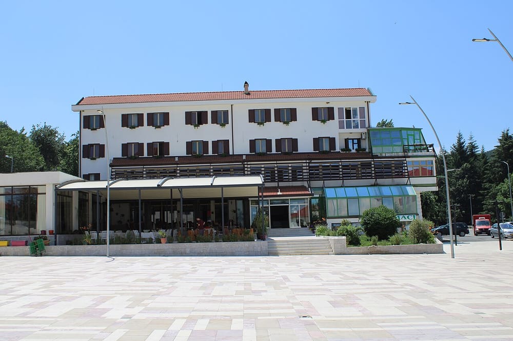Dy të plagosur nga konflikti mes dy familjesh në Pukë — dyshohet grindje pronësie