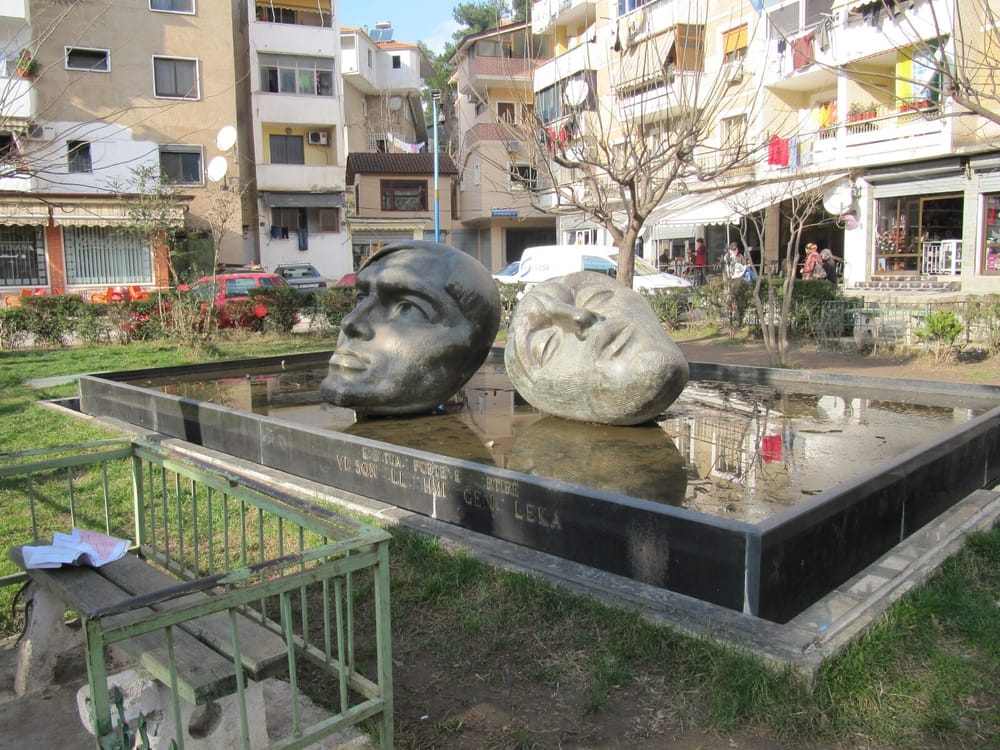 Memoriali i Genc Lekës dhe Vilson Blloshmit në Librazhd. Spyenson, edited by OneCuriousMind