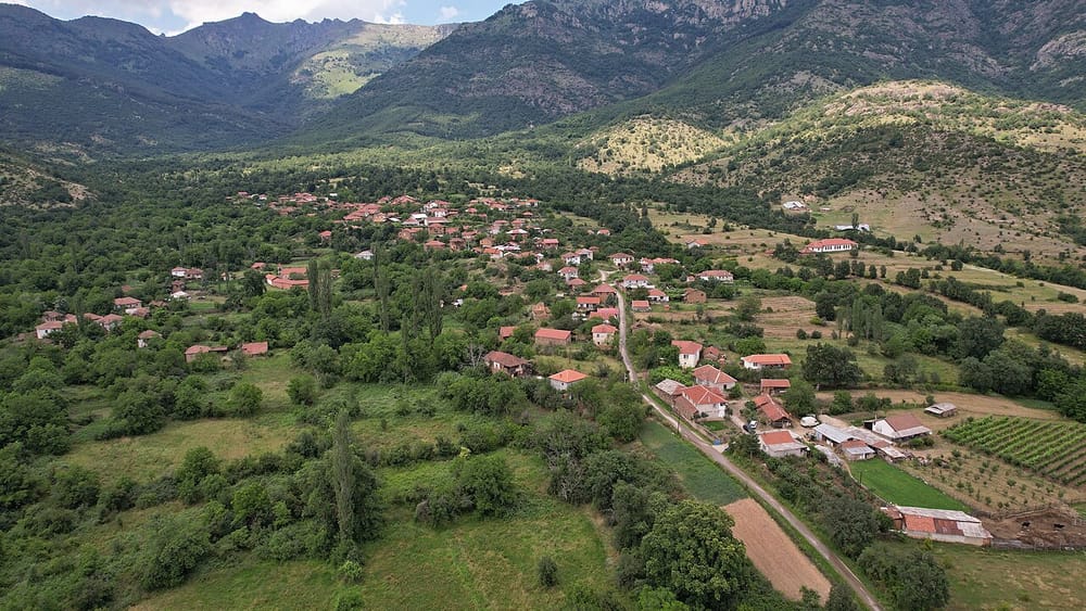 Kallëzohet penalisht polici që qëlloi me armë në një festë familjare në Çashkë