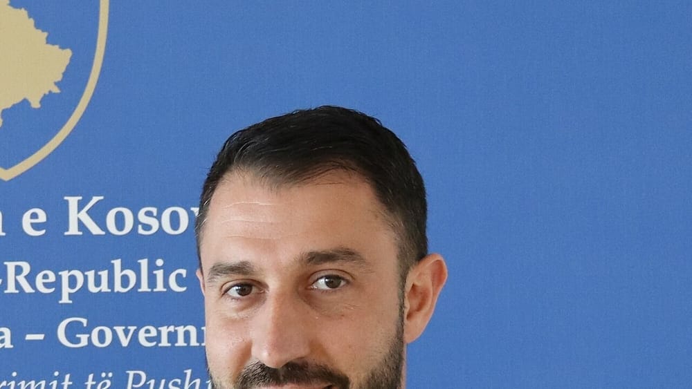 Krasniqi nënshkruan rregulloren për mbrojtjen e të dhënave personale në MAPL