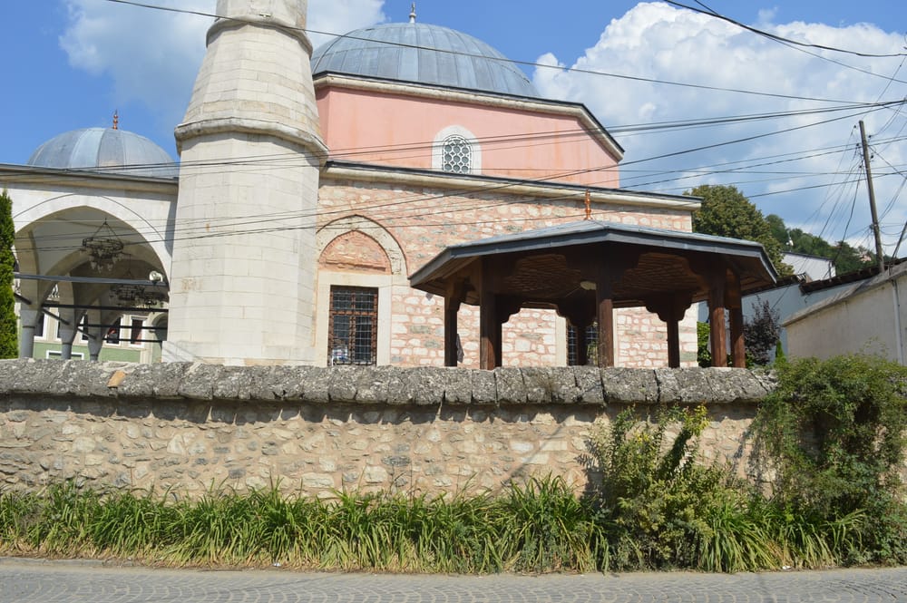 Kush e çfarë u vjedh nga xhamia e Kaçanikut?