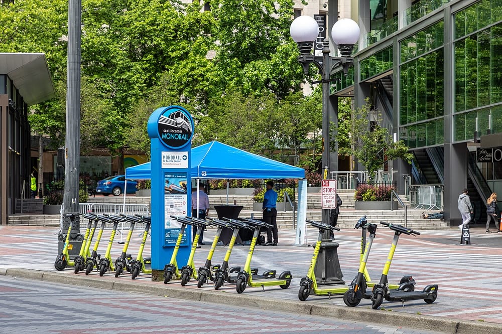 Kush mund të drejtojë trotinetë elektrike?