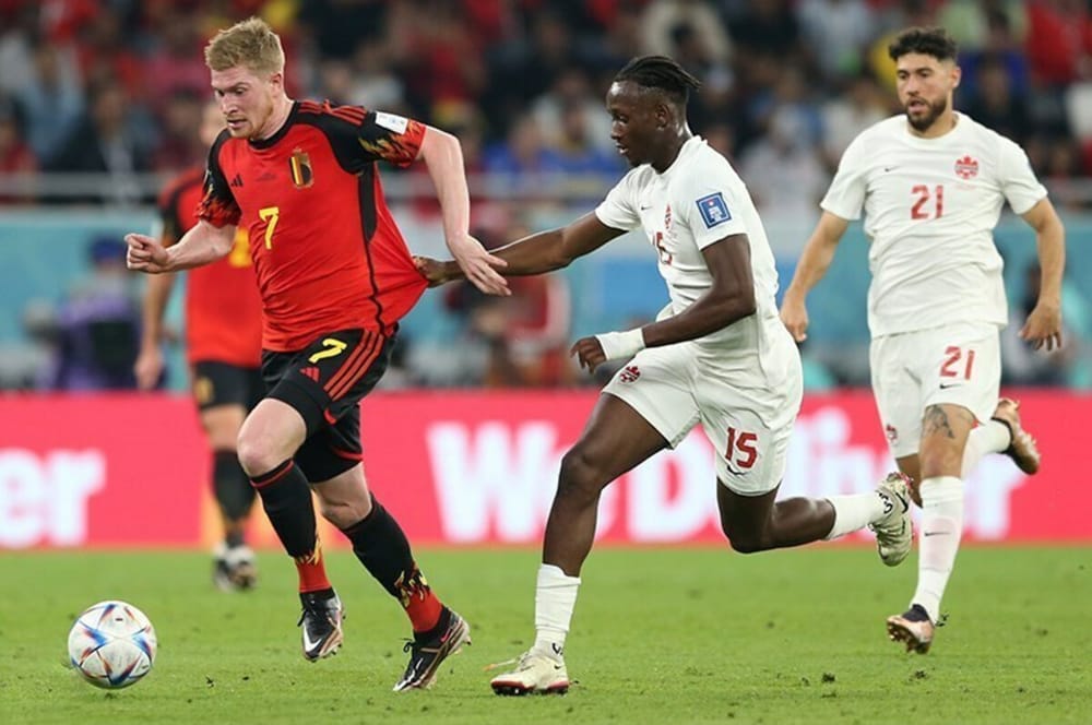 Kush po vendos largimin e De Bruyne nga Napoli?