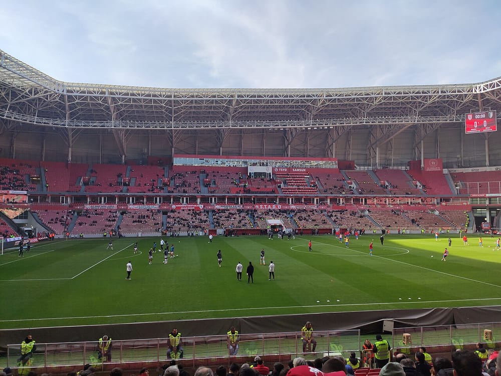 Loshaj nënshkruan kontratë dyvjeçare me Bodrum FK të Turqisë