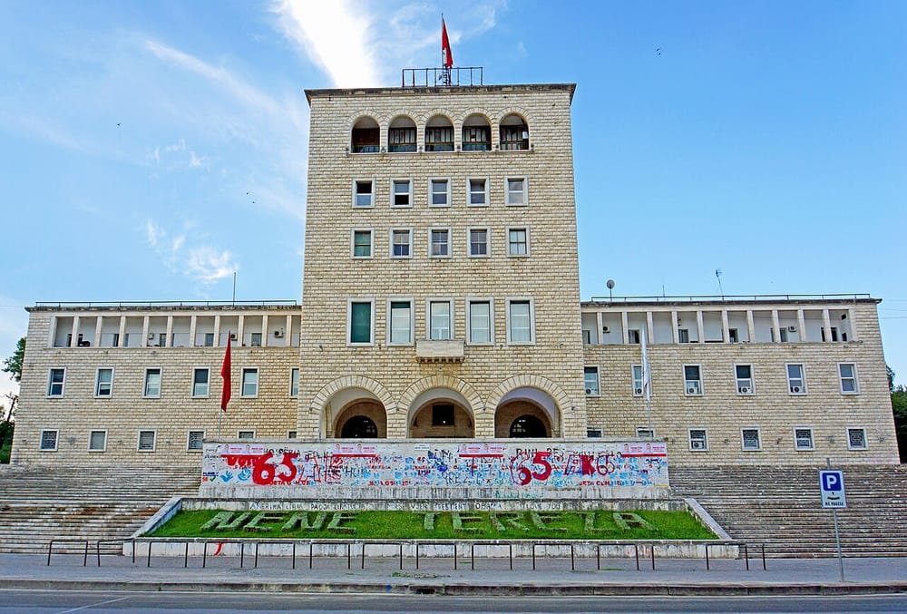 Maturantët nisin sot aplikimet në universitete