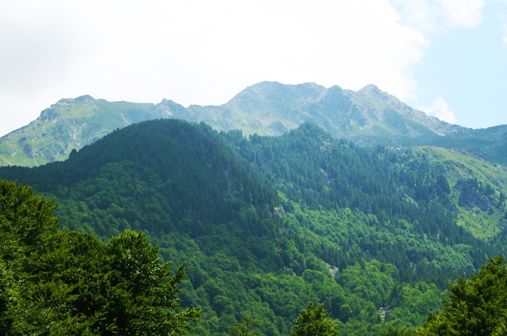 Malet e Prevallës në Sharr, ku kalon rruga Brezovicë–Prevallë