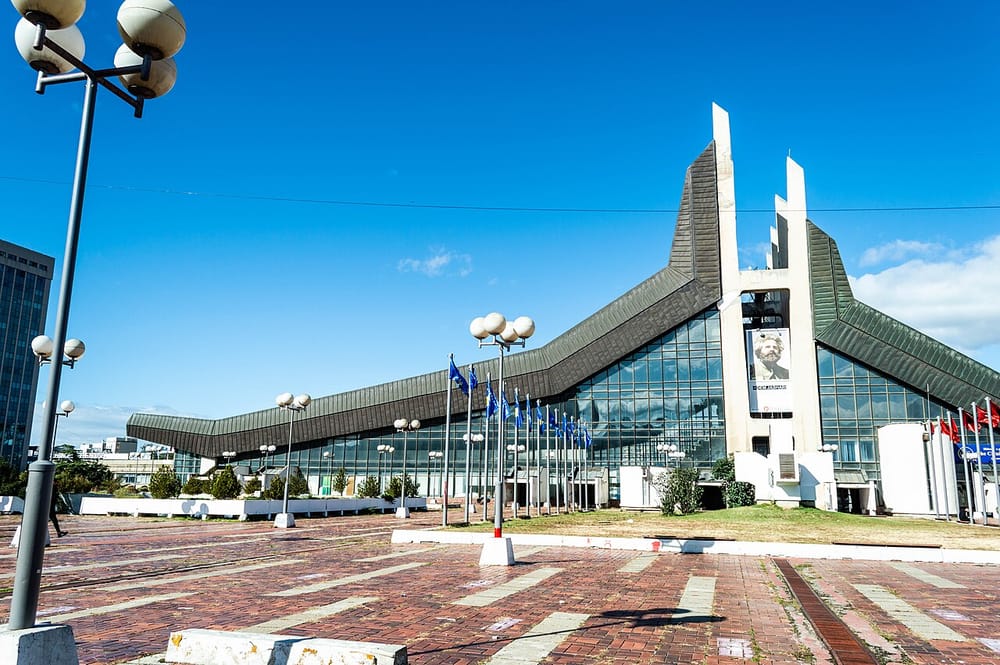 Mehmetaj: Arkani dhe ushtarët e tij fjetën në hotelin e familjes së Gjinovcit gjatë luftës