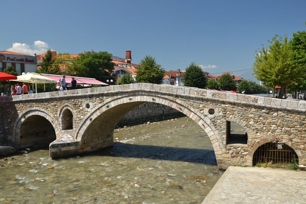 Mësuesit e diasporës mblidhen në Prizren për mësimin e shqipes