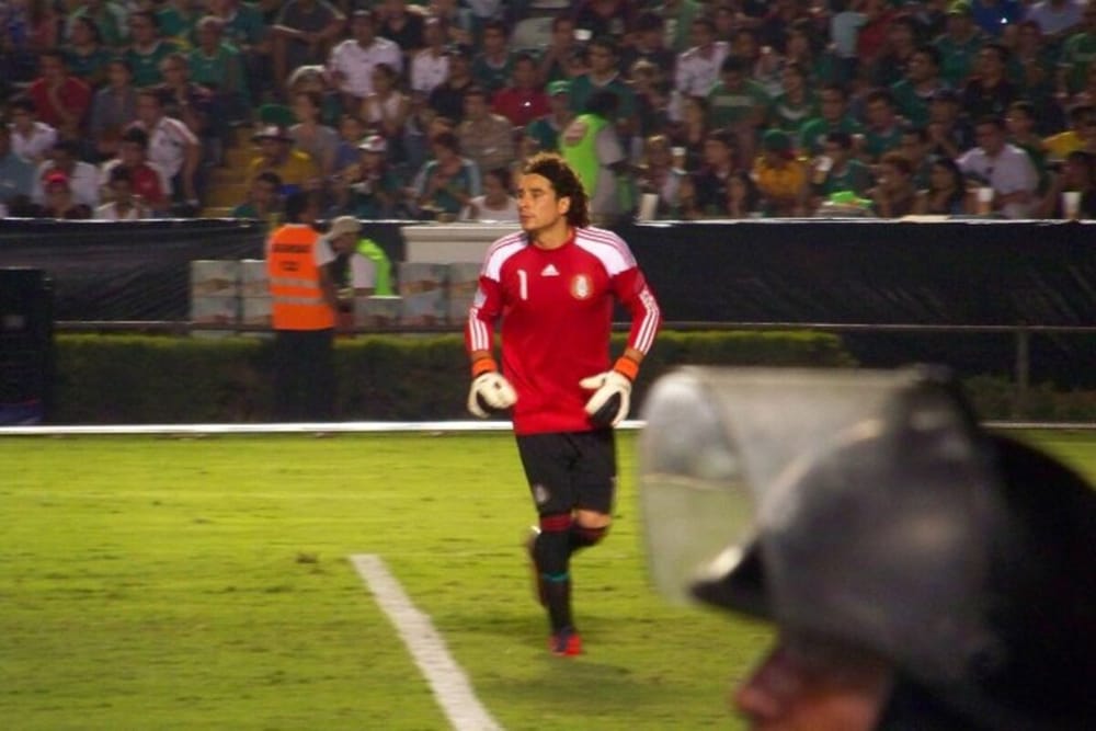 Ochoa mbyll karrierën në 41 vjeç, i treti me gjashtë Botërorë pas Messit e Ronaldos