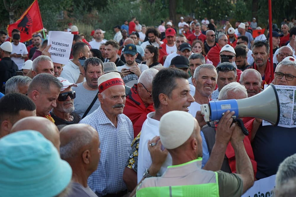 Protesta, nesër paralajmërohet trazira para Parlamentit
