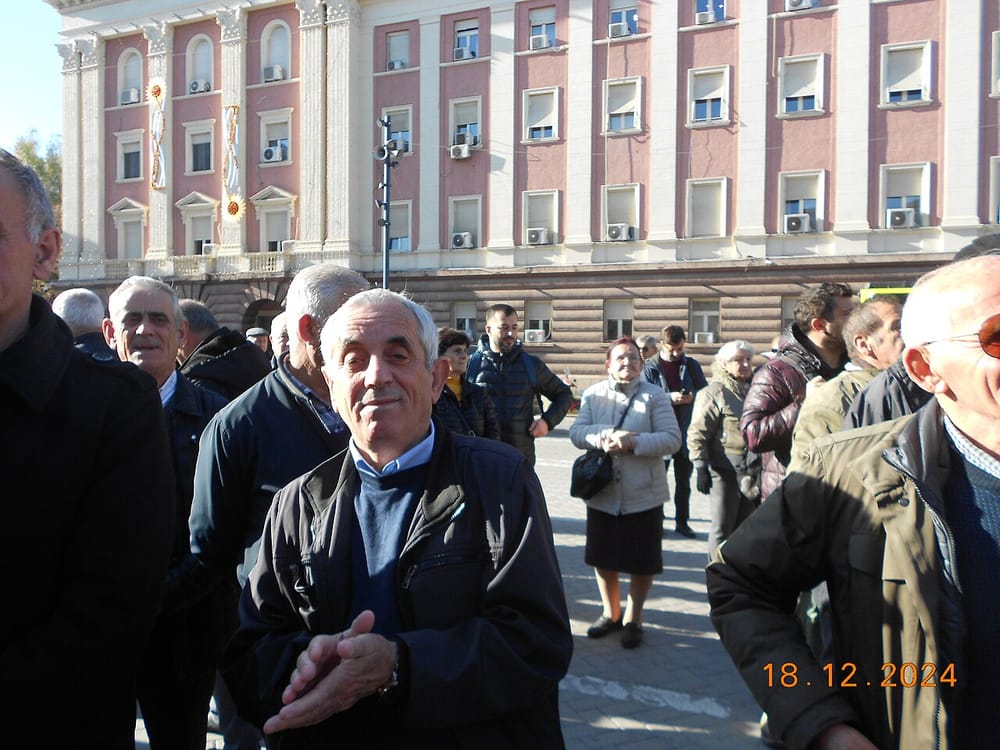 Pse proteston shqiptarët para Kryeministrisë?