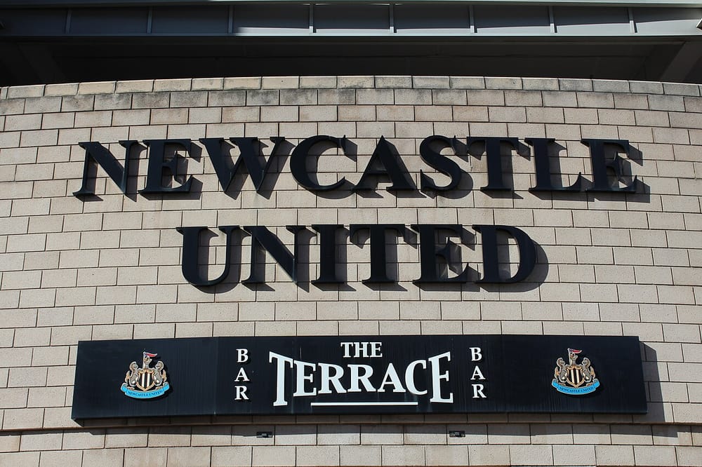 Sean Steur kalon te Newcastle me kontratë pesëvjeçare deri në 2031