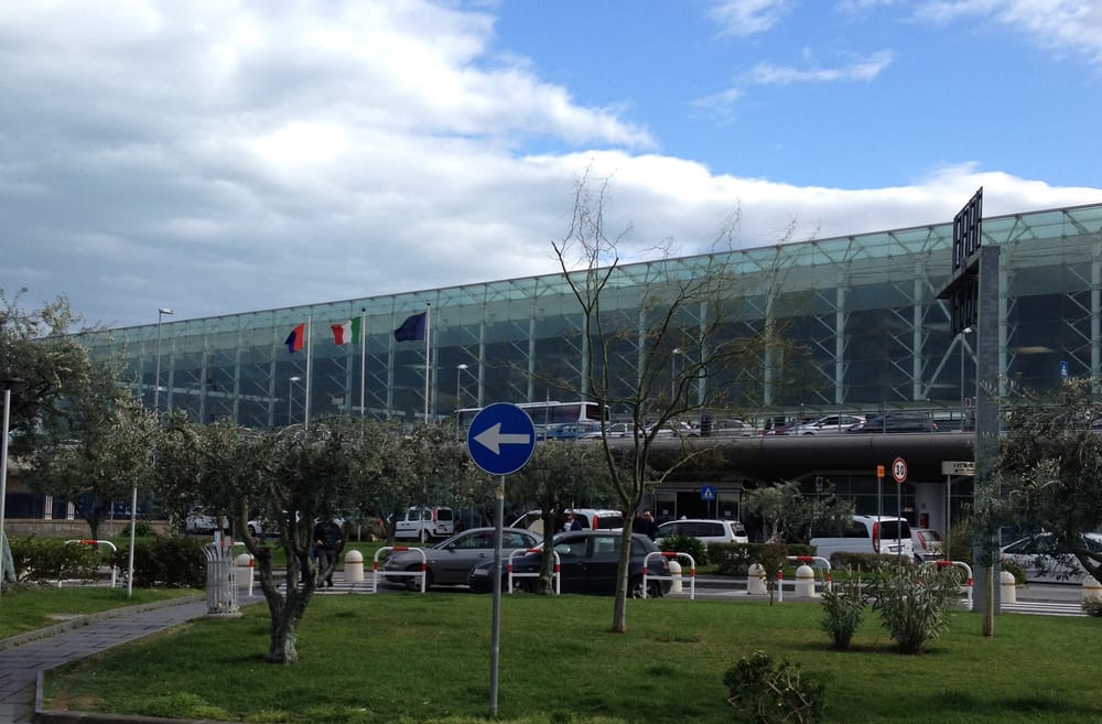 Pse u mbyll Aeroporti Ndërkombëtar i Katanjës?
