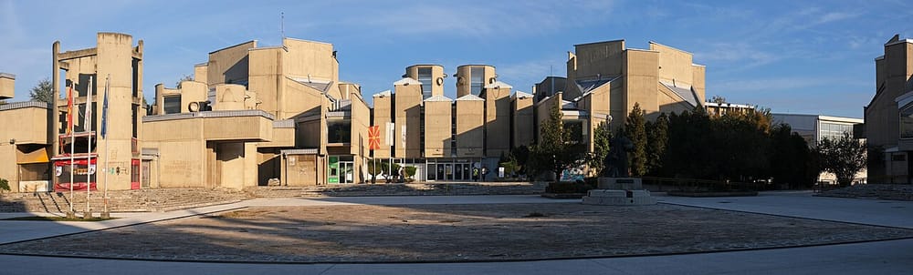 Sarë Gjergji boton monografi letrare për poetin Isak Ahmeti