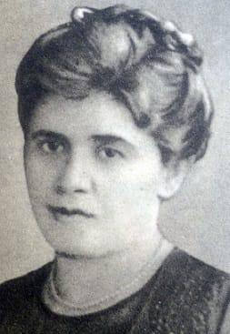 Sevasti Qiriazi (1871–1949), portret rreth 1916