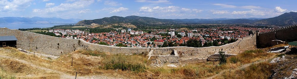 Si del Maqedonia kundër mashtruesve online?