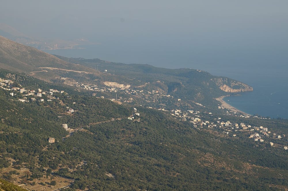 Si po menaxhon bashkia e Himarës rritjen e fluksit të turistëve?
