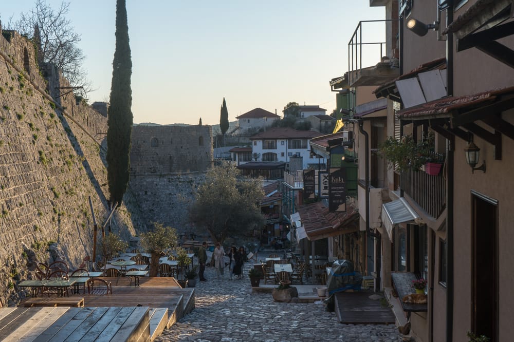 Rrënojat e Tivarit të Vjetër (Stari Bar), Mal i Zi