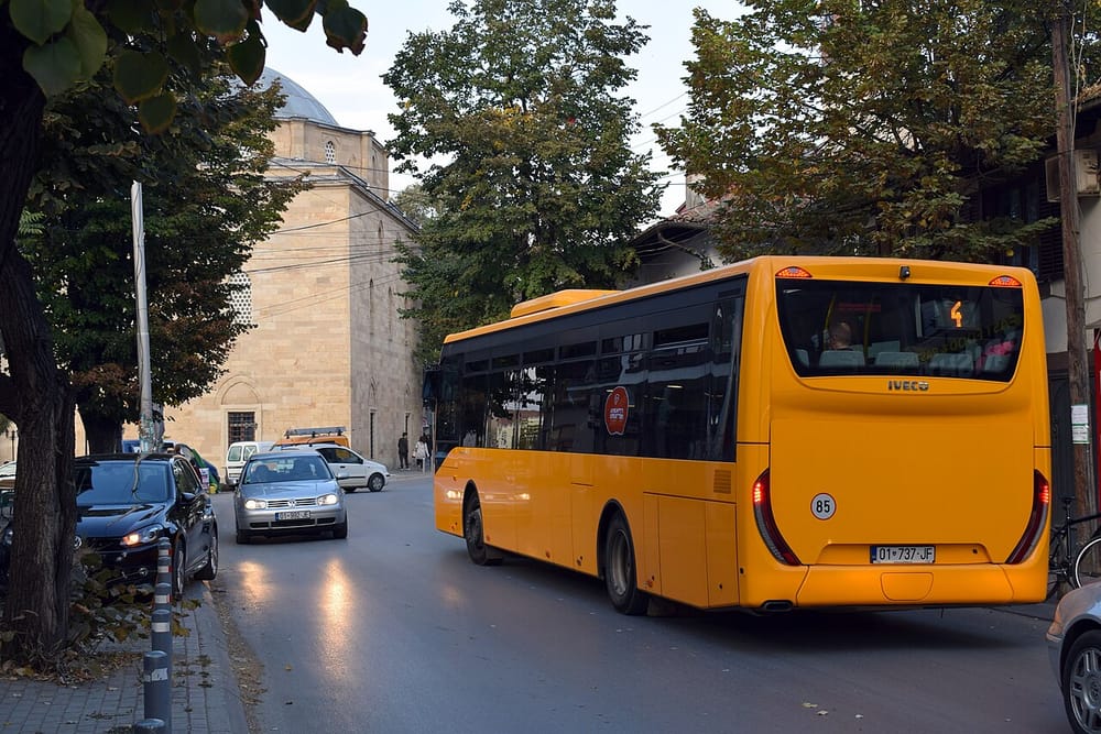 Prishtina shtrenjton biletat fizike të autobusit në 80 centë