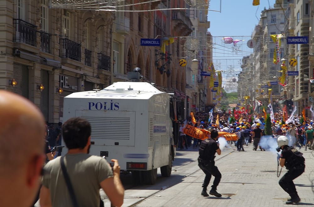 Pse avokati Duraj kërkon kallëzim penal në SPAK për zinxhirin urdhërues?