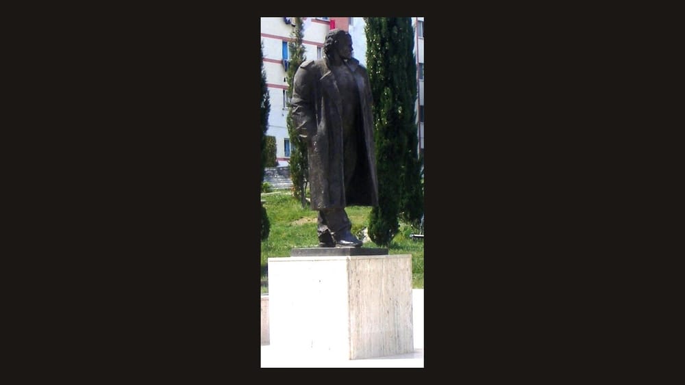 Çfarë nënkupton përdorimi i arkivolit në protestë?