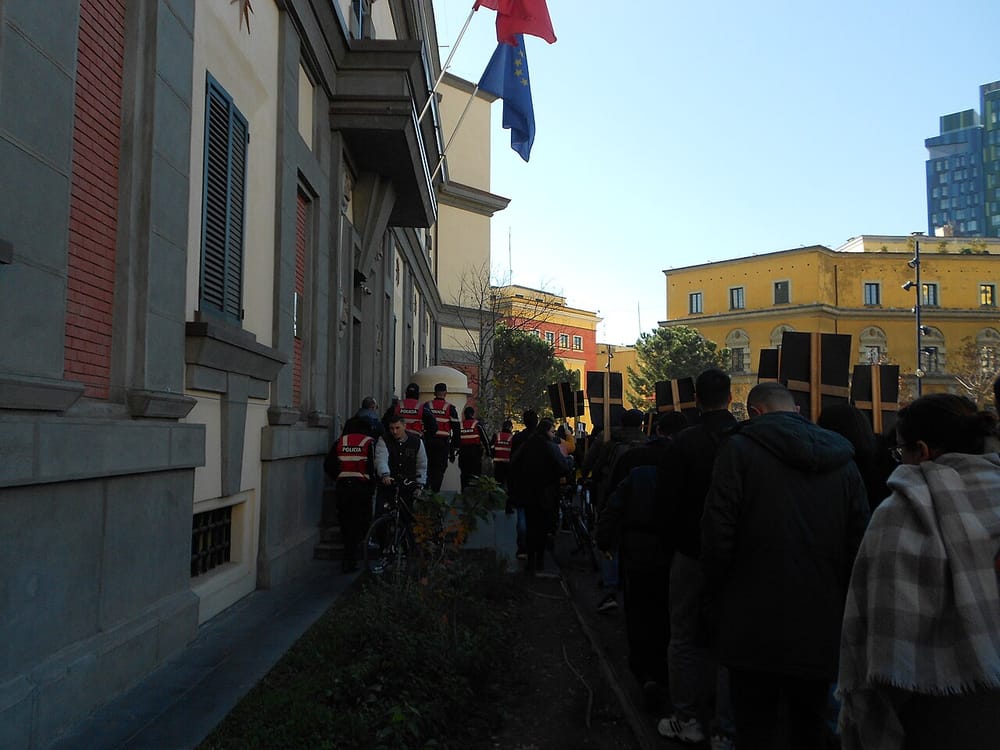 Pse marshojnë sërish protestuesit në Tiranë?