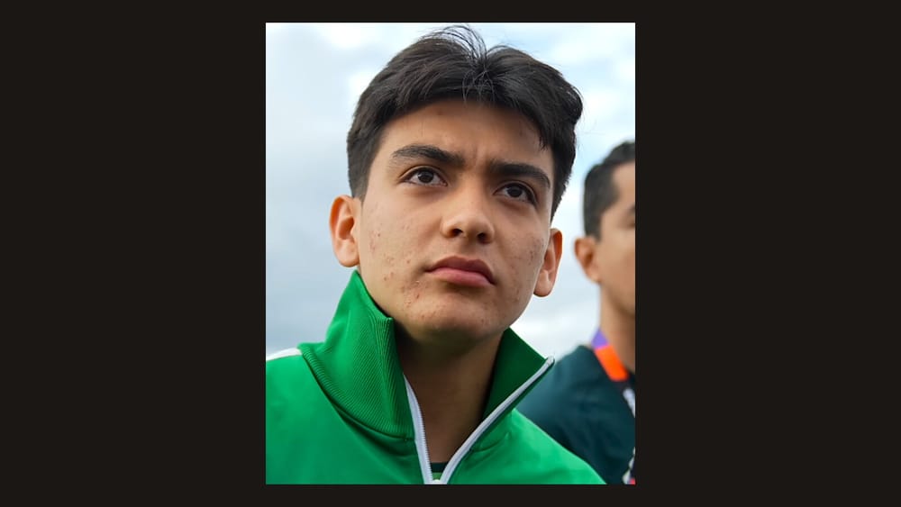 Pse sfidon Arsenali Liverpoolin për talentin meksikan?