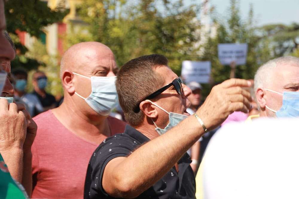 Pse protesta qytetare në Tiranë po humb pafajësinë dhe po shërben Ramës?