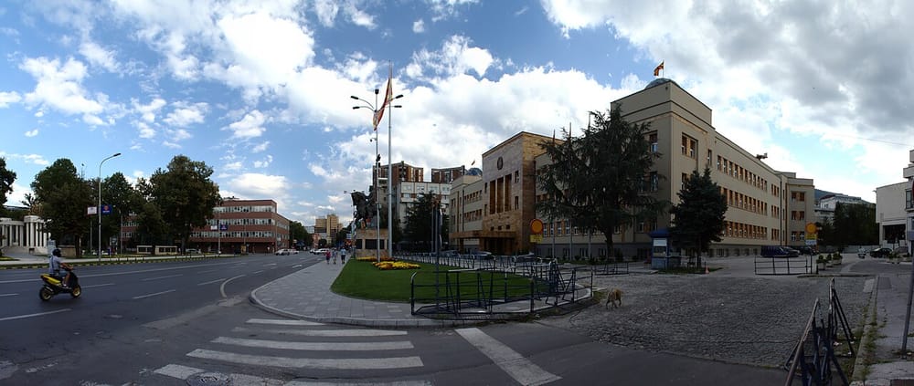 Kush kryeson në bllokun politik shqiptar sipas anketës së fundit?
