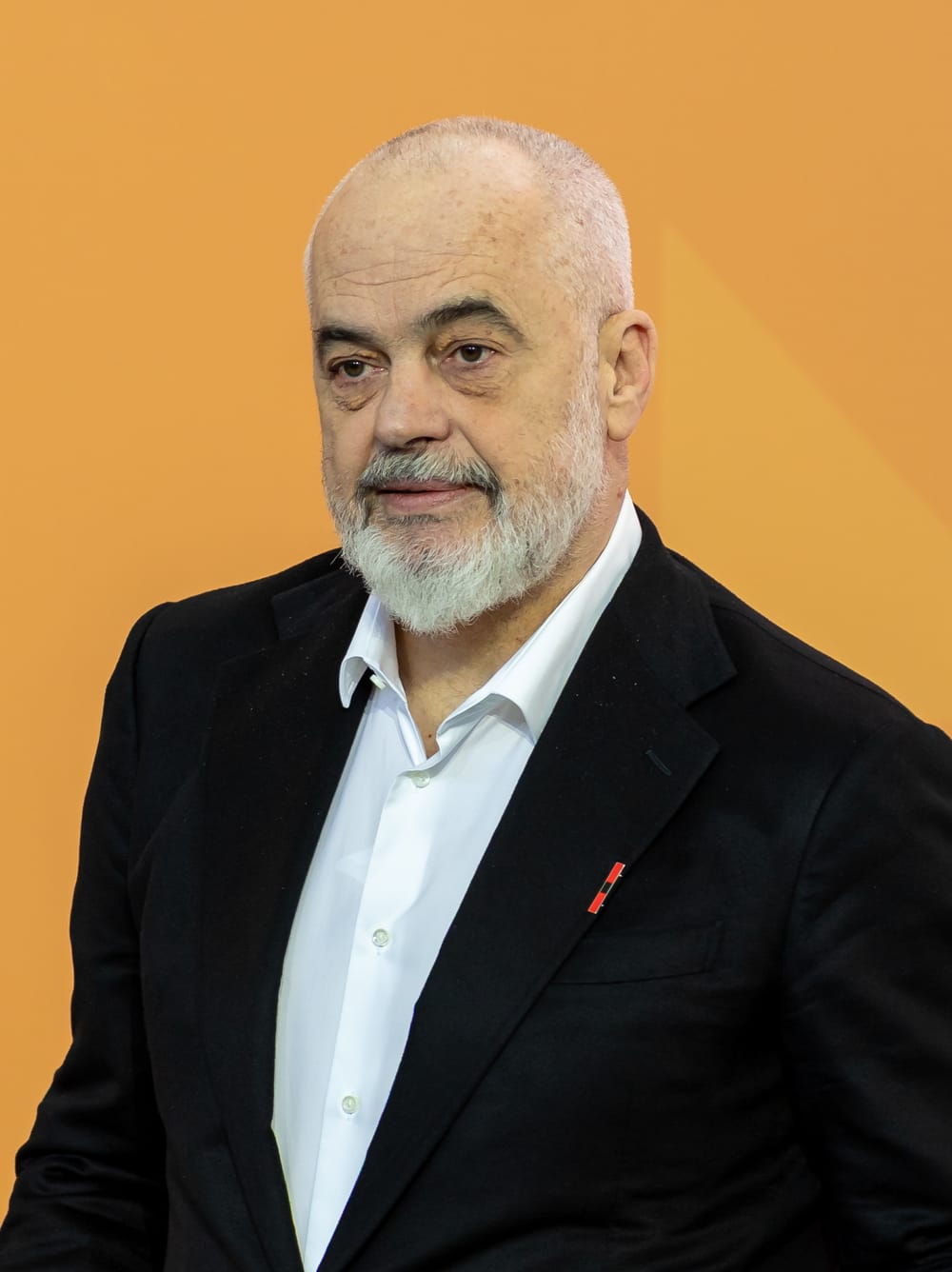 Pse dorëheqja e paralajmëruar e Aleksandër Vuçiqit po cilësohet si kurth?