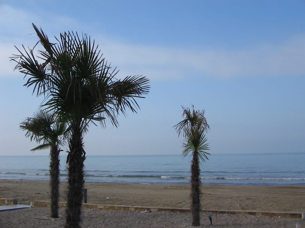 Turistët në Shqipëri shtohen me 12.4% në maj — Italia kryeson fluksin