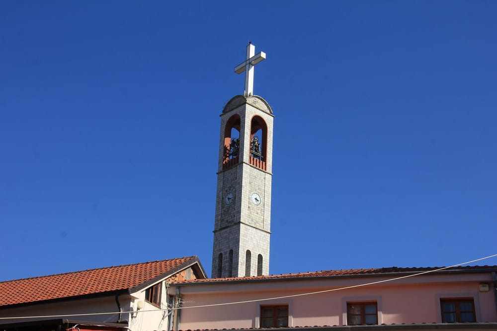Kisha françeskane e Shkodrës, ku At Zef Pllumi shërbeu e u varros · ShkelzenRexha