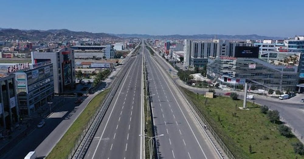 Devijohet trafiku në autostradën Tiranë-Durrës për dy netë