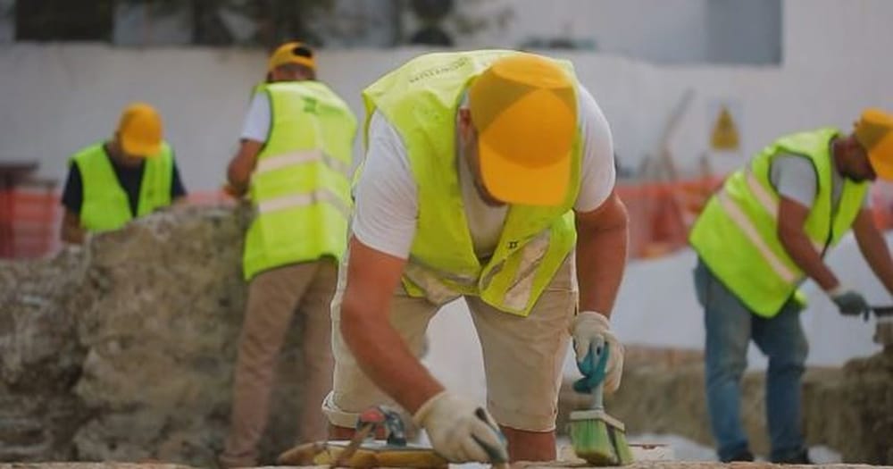Restaurohen muret antike dhe akuadukti romak pranë shkollës 'Eftali Koçi' në Durrës