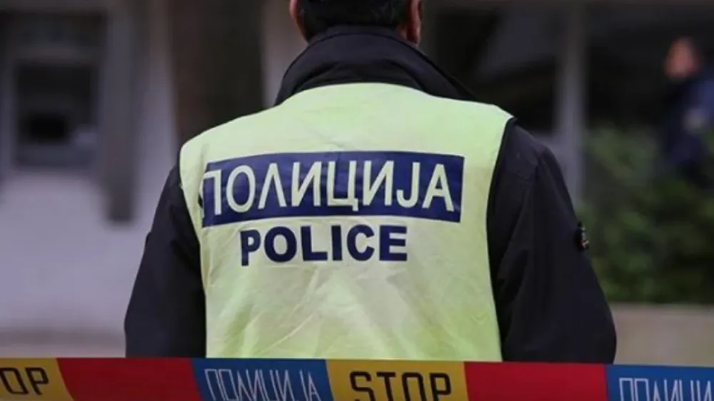 Ndalimi i gruas pas dhunës fizike dhe përdorimit të thikës ndaj familjarëve