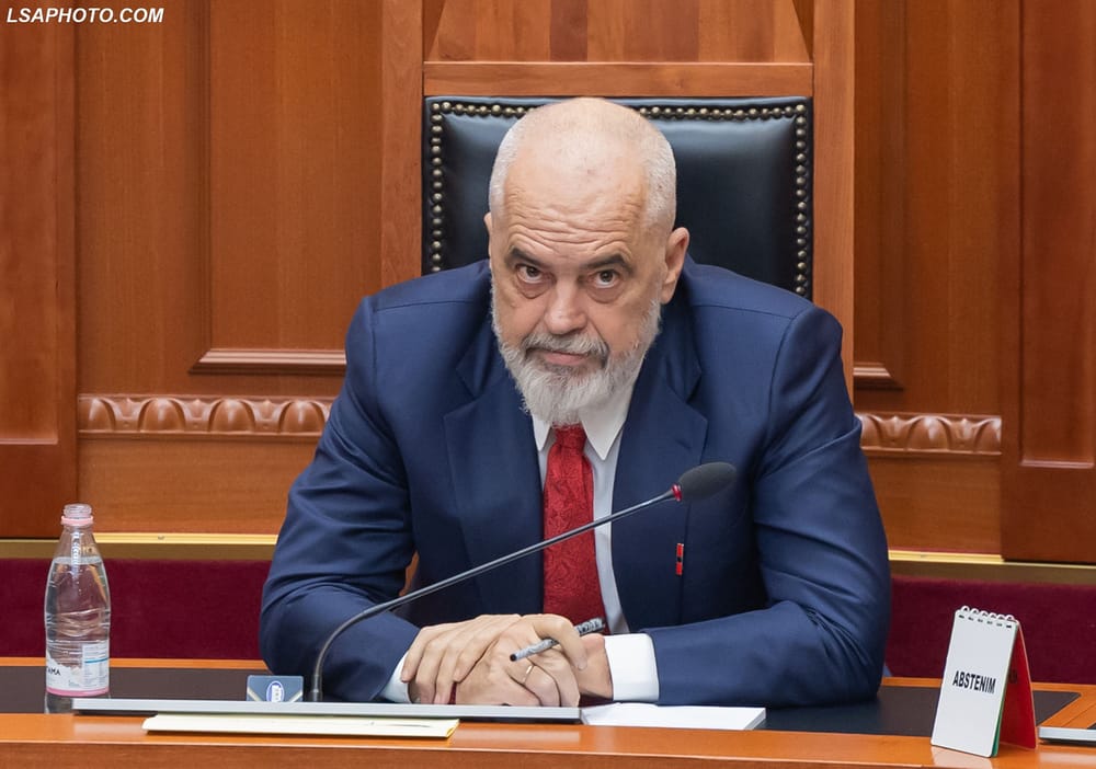 Qeveria planifikon reduktimin e bashkive nga 61 në 46, kritikët paralajmërojnë centralizim
