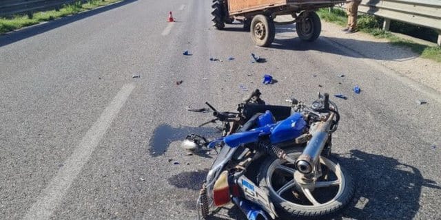 Aksident tragjik në Golem, dy persona humbin jetën pas përplasjes së motorit