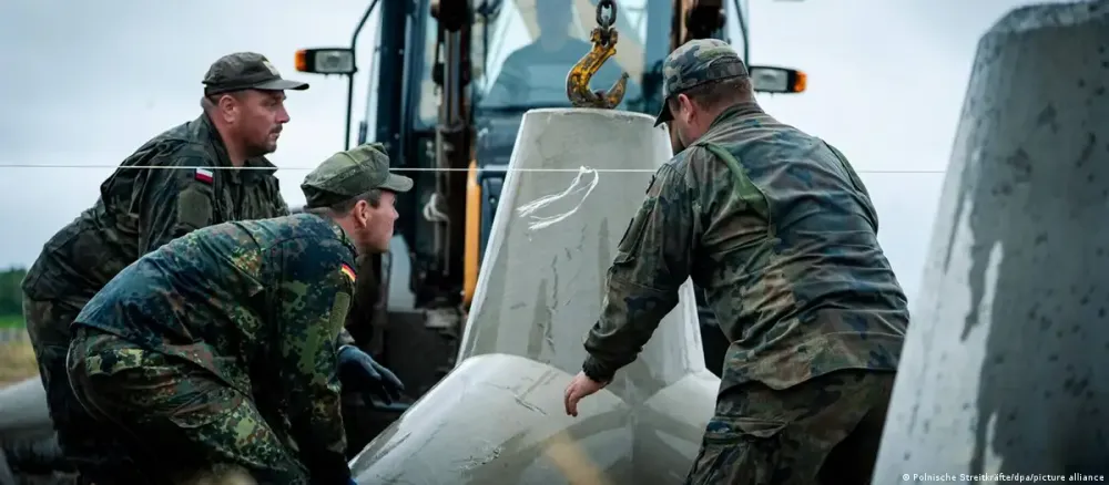 Ushtria gjermane vendos pengesa antitank në Poloni për 'Mburojën Lindore'