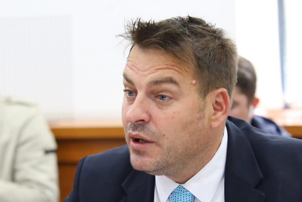 Muja transferon shefin e AUV-it në Agjencinë e Pyjeve