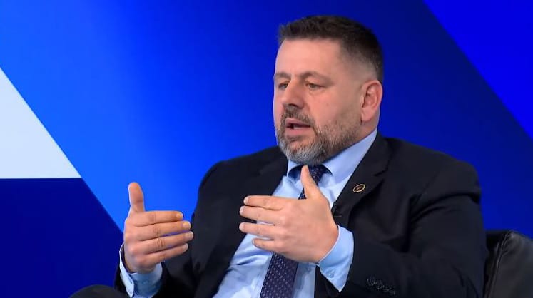 Bekë Berisha: Duhet me qenë fort i poshtër për kandidatin për President