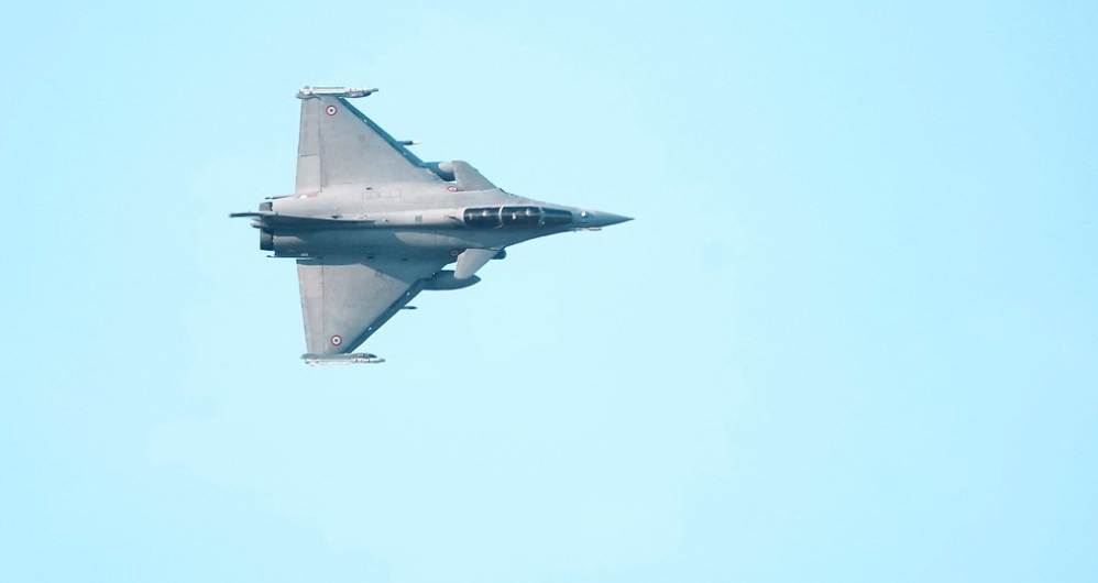 Avionët e NATO-s rrëzojnë dronin në hapësirën ajrore të Letonisë