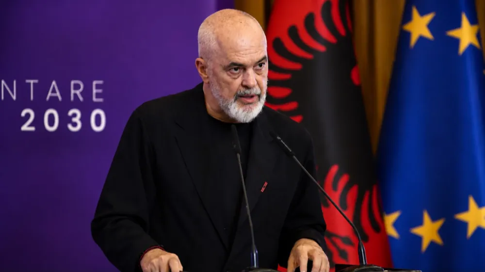 Rama mbledh ministrat në Pogradec, në fokus dokumenti Besa dhe zgjedhjet 2027