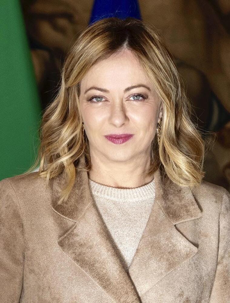 E veshur për pushtet: Giorgia Meloni dhe gjuha e modes
