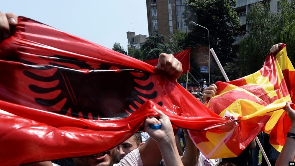 Muhamed Halili analizon daljen e BDI-së në opozitë dhe traumat politike
