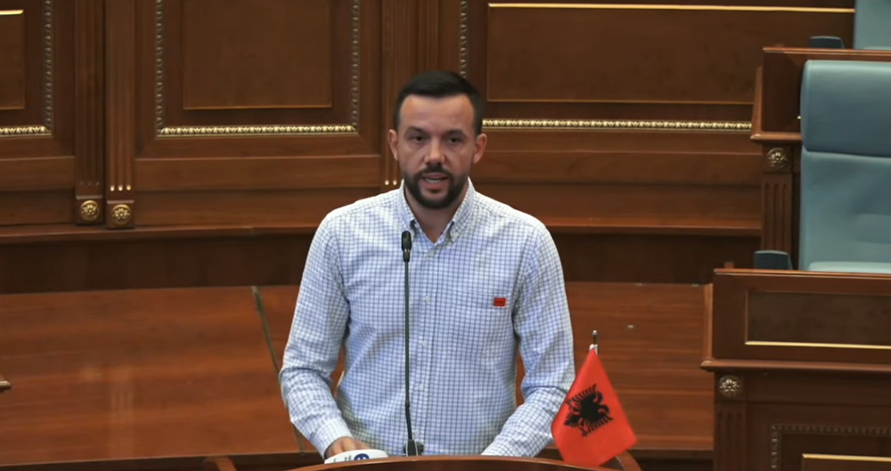 Tahiri: Kurti po e cenon rendin kushtetues dhe bllokon shtetin