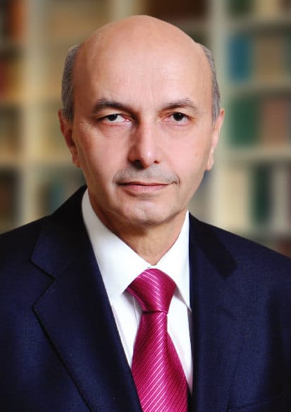 PDK-ja bllokon hyrjen e Qeverisë, Mustafa e quan Kurtin uzurpator